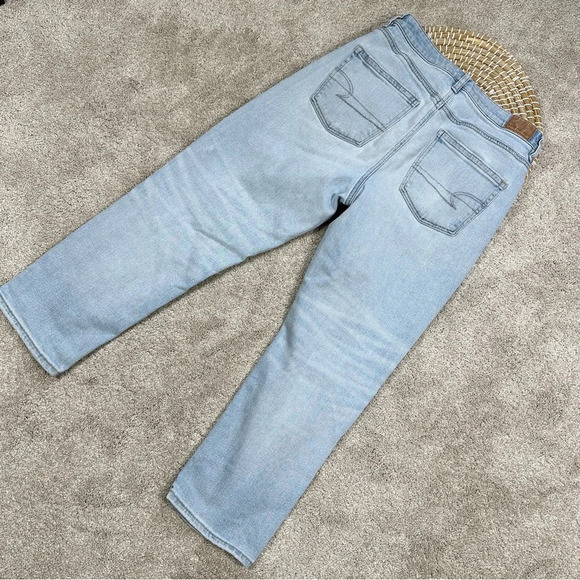 American Eagle Stretch Mom Straight Jeans Distressed Ripped Blue Size 6 Short - Picture 5 of 15